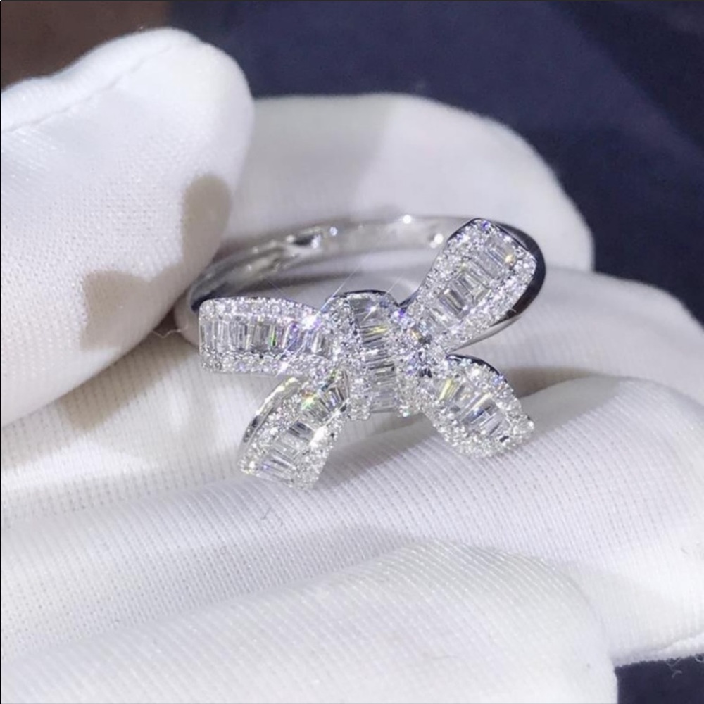 NEW💍925 STERLING SILVER DIAMOND BAGUETTE BOW RING - Picture 7 of 7
